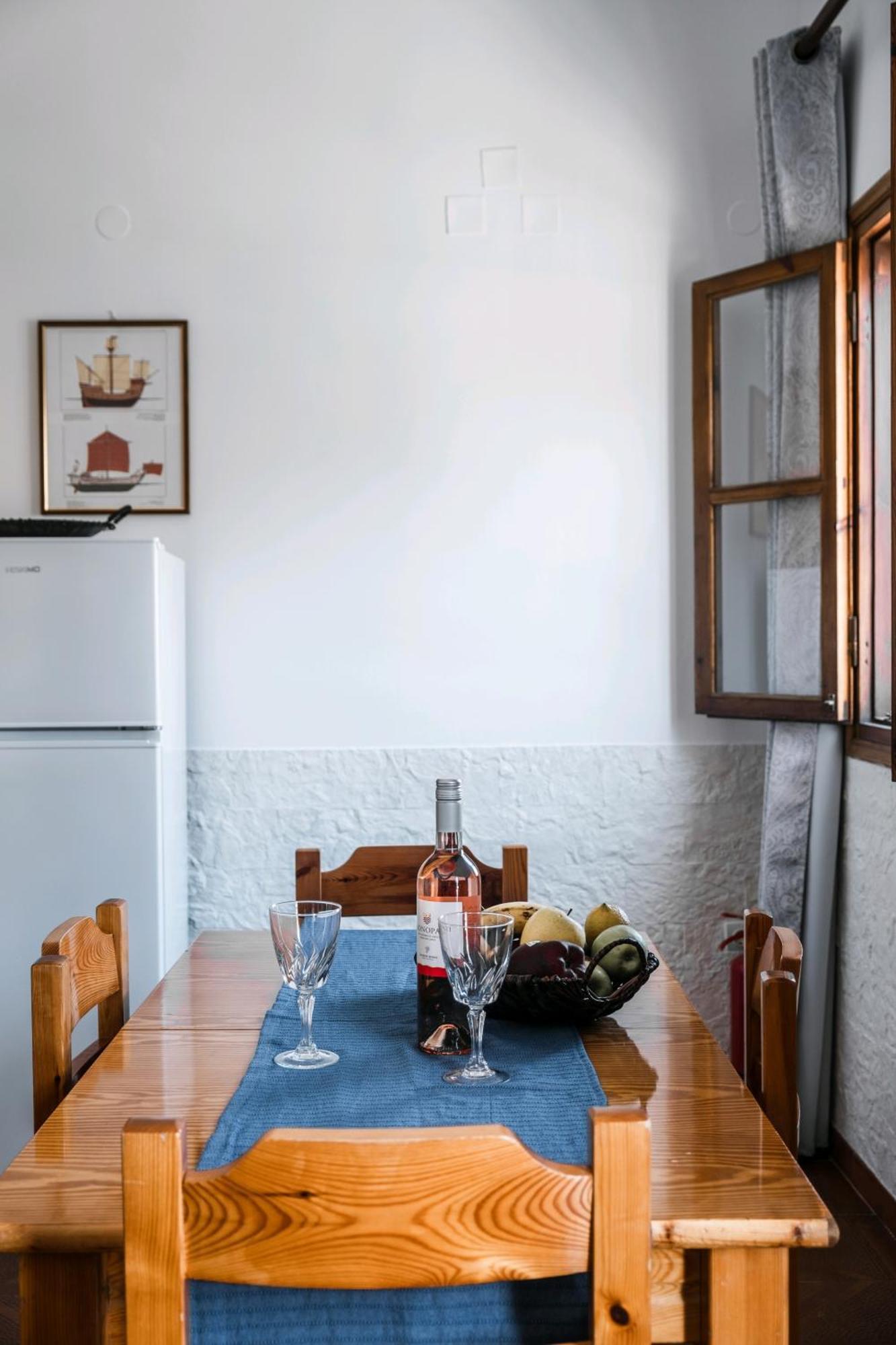 Appartamento Perla di Mare Sými Esterno foto